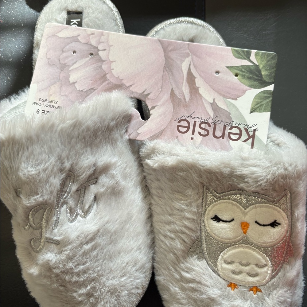 Kensie Soft Gray Memory Foam Slippers